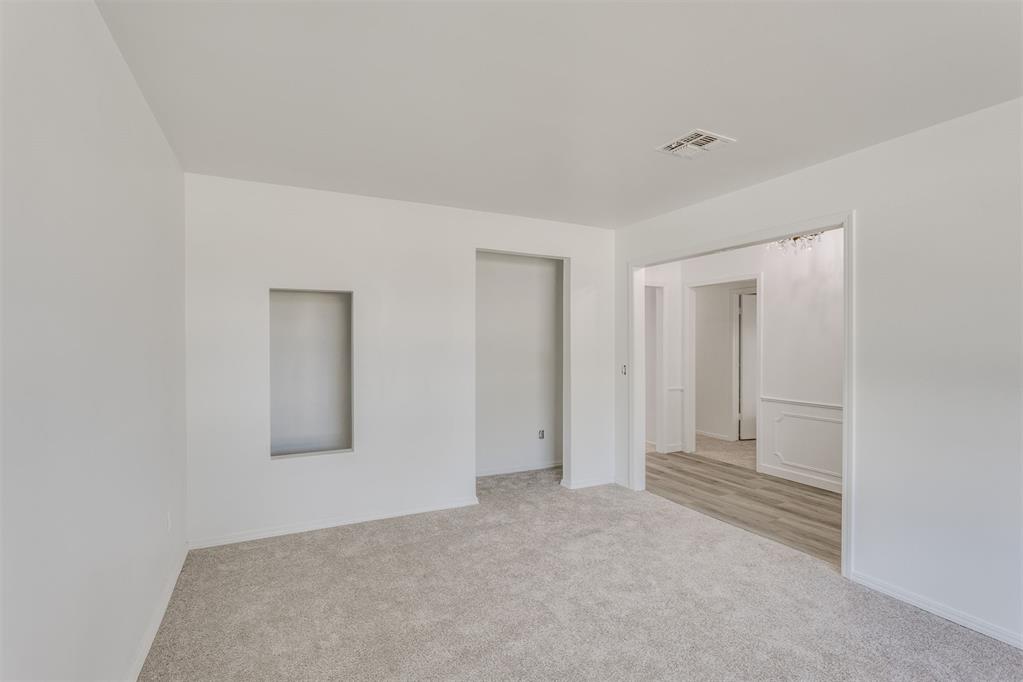 13400 Apple Valley Drive Property Photo 10