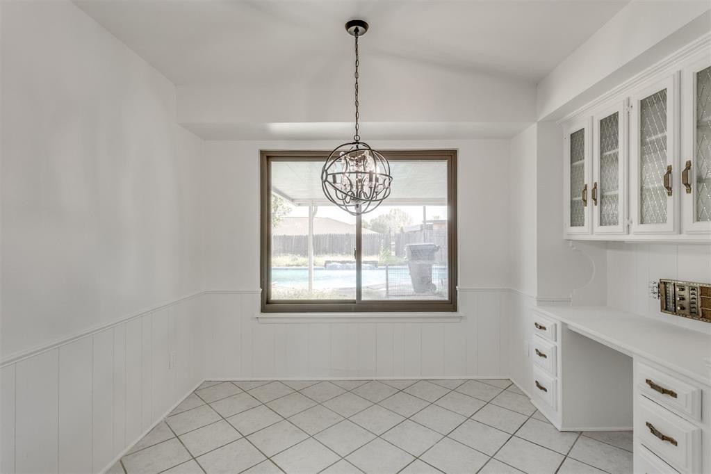 13400 Apple Valley Drive Property Photo 17