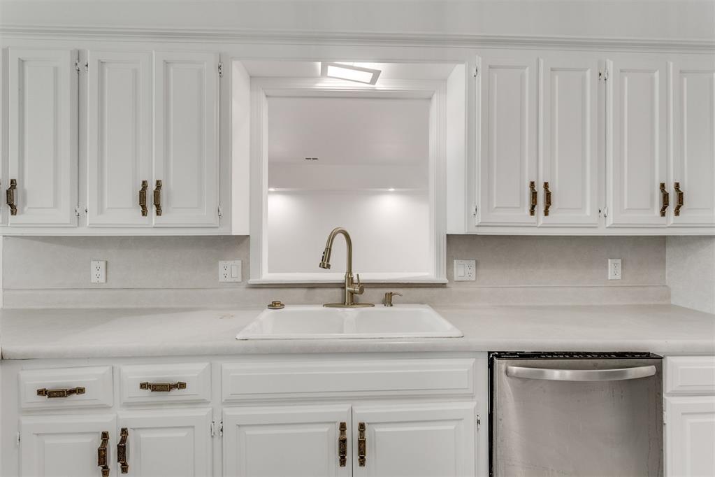 13400 Apple Valley Drive Property Photo 21