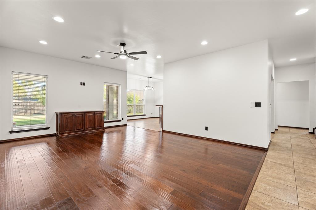10925 Nw 118th Street Property Photo 6