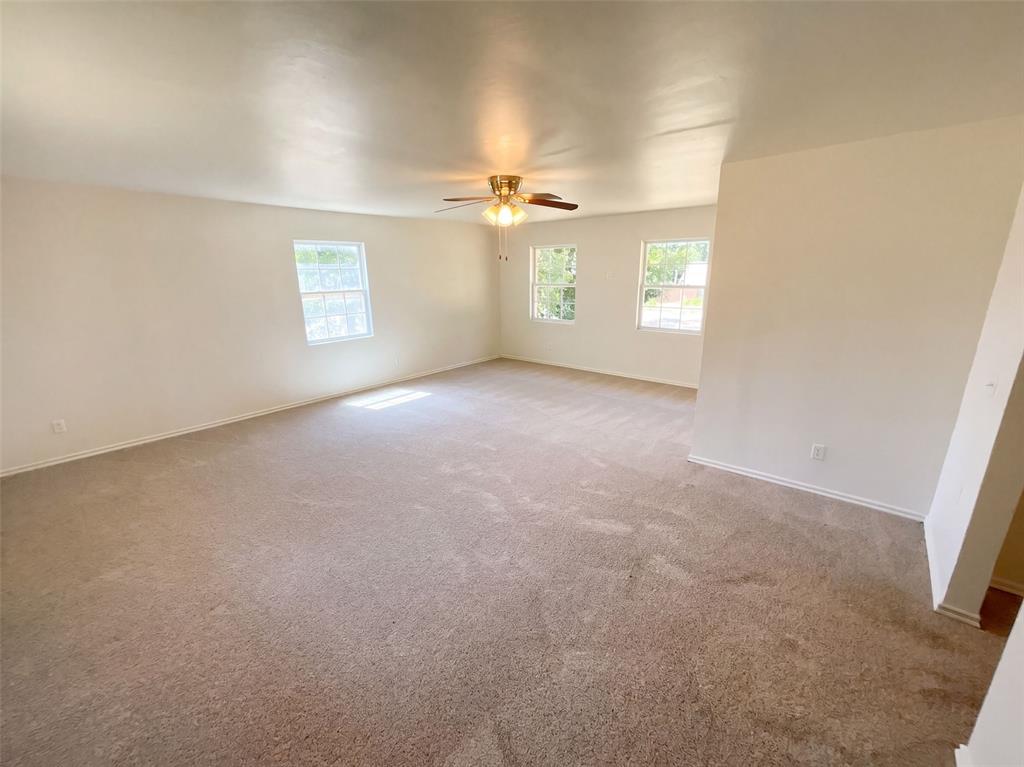 5320 Beverly Drive Property Photo 4