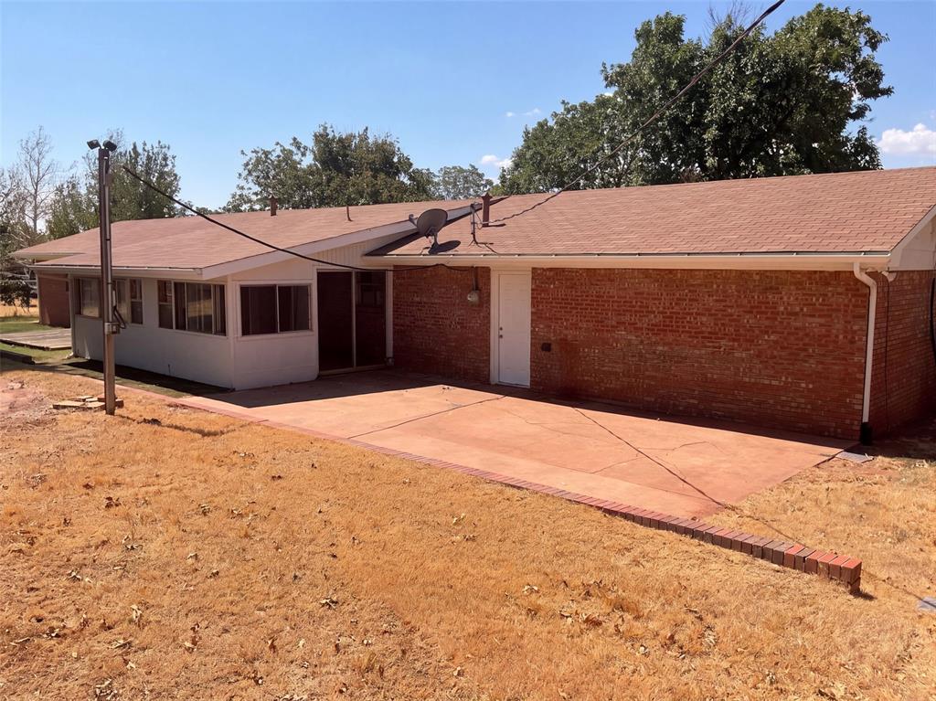 5320 Beverly Drive Property Photo 5