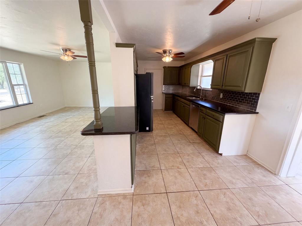 5320 Beverly Drive Property Photo 7