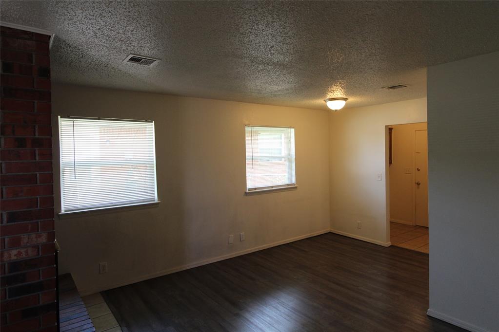 122 Ne 12th Street Property Photo 4