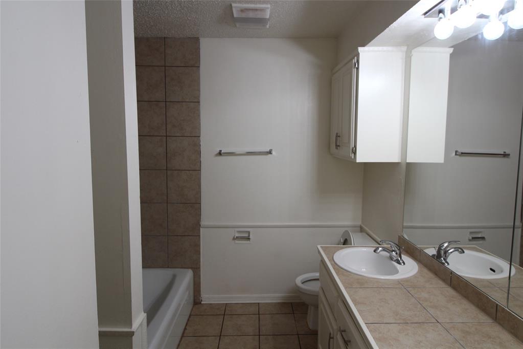 122 Ne 12th Street Property Photo 8