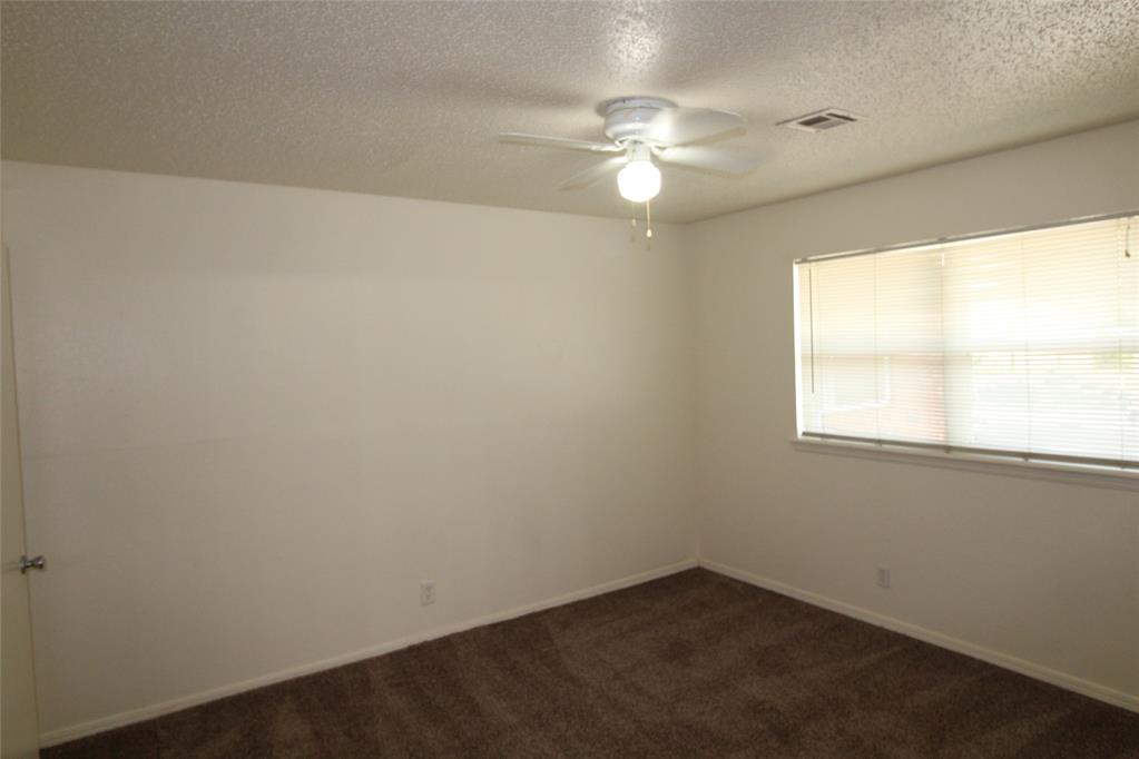 122 Ne 12th Street Property Photo 10