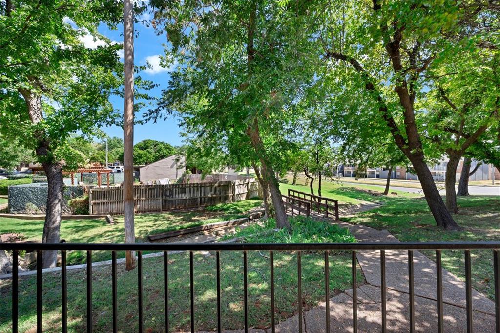 330 Woodcreek Road Property Photo 5