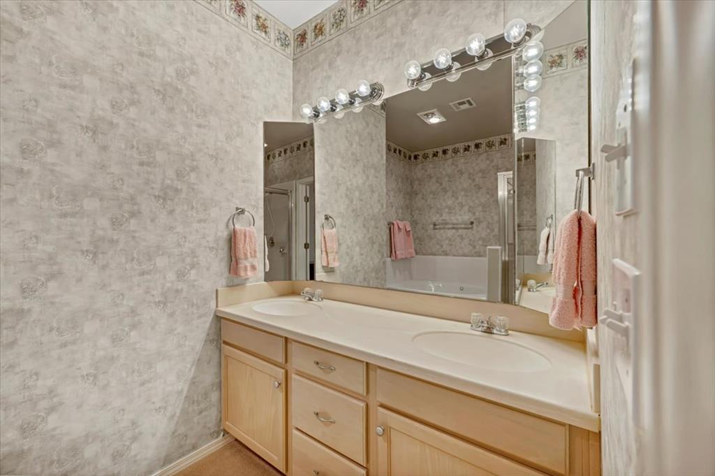330 Woodcreek Road Property Photo 23