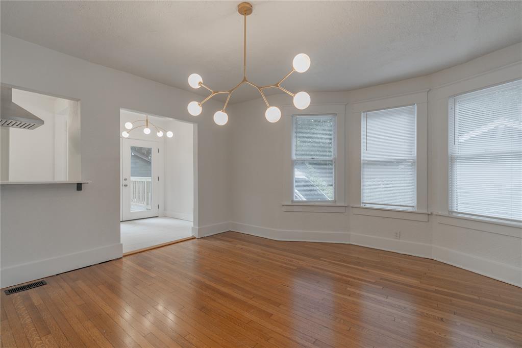 605 Sw 26th Street Property Photo 2