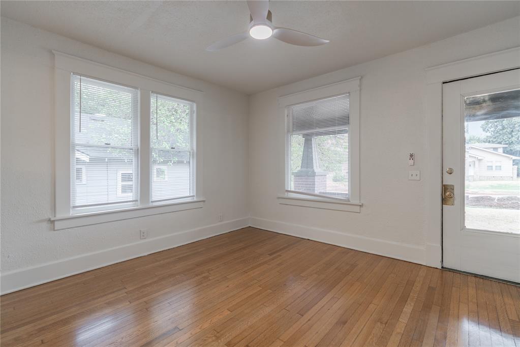 605 Sw 26th Street Property Photo 6
