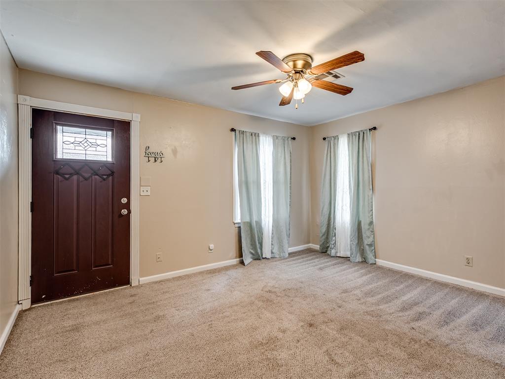 211 W Dale Street Property Photo 7