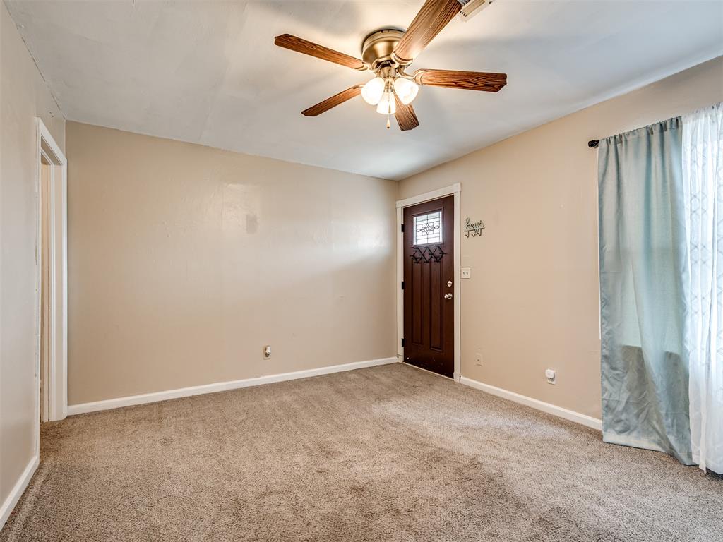 211 W Dale Street Property Photo 10