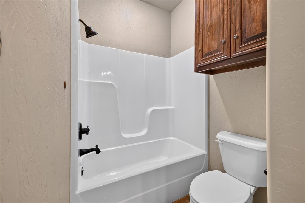 608 Edgewood Rd. Street Property Photo 31