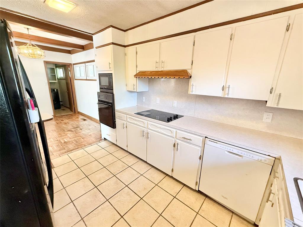401 Lakeside Drive Property Photo 10