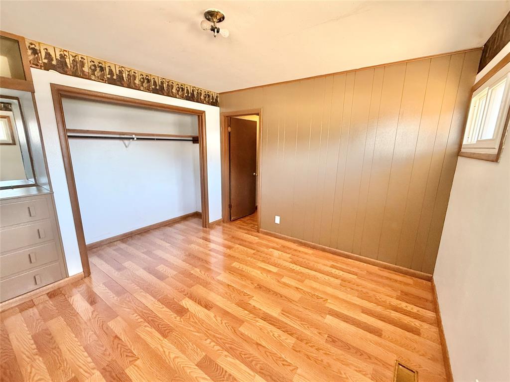 401 Lakeside Drive Property Photo 20