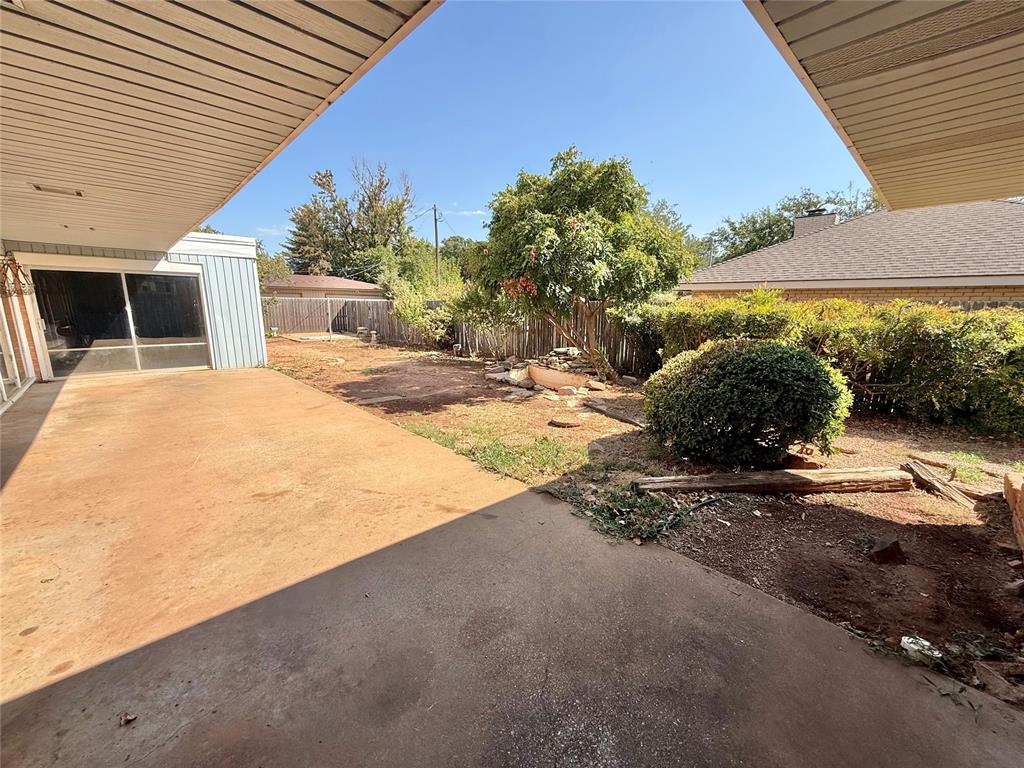 401 Lakeside Drive Property Photo 25