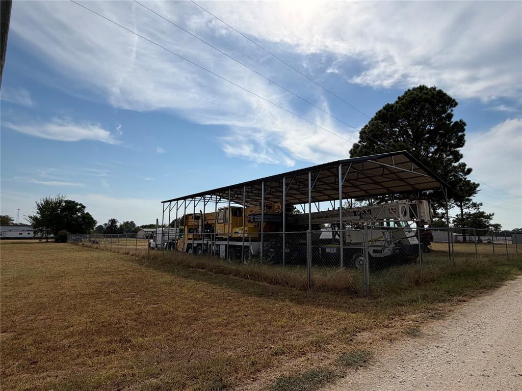 12296 Pineview Circle Property Photo 5