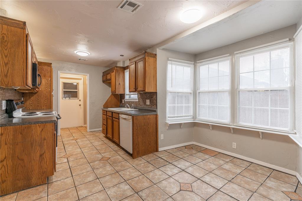 525 Holly Hill Road Property Photo 7