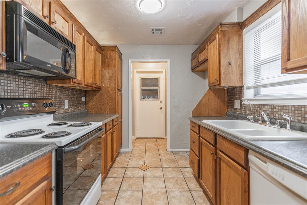 525 Holly Hill Road Property Photo 10