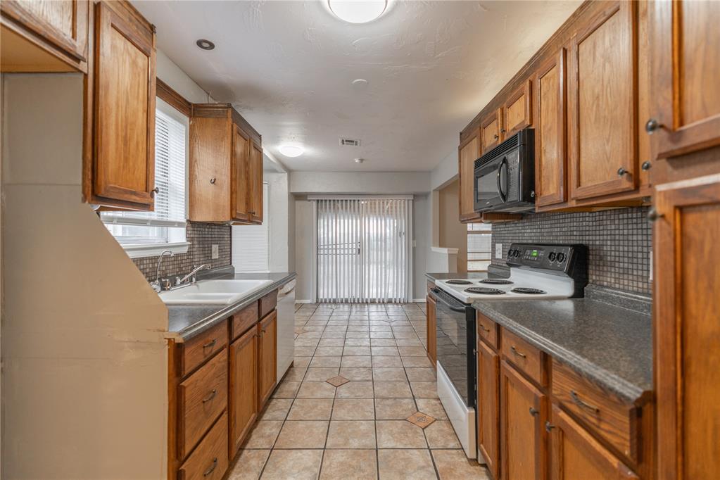 525 Holly Hill Road Property Photo 11