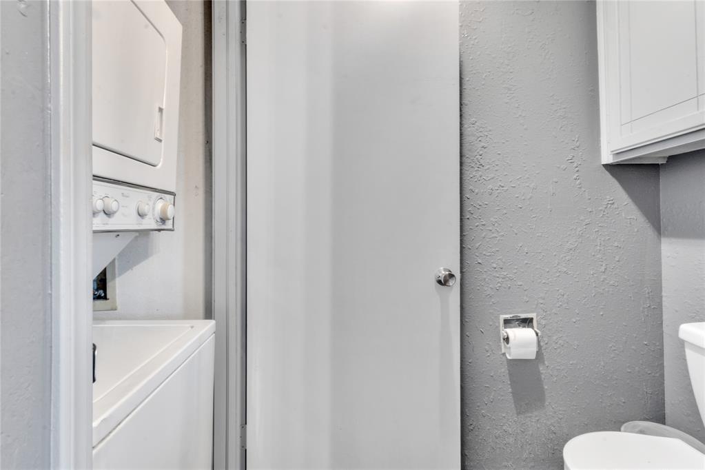 812 Two Forty Place Property Photo 16