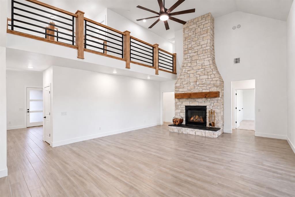 8371 Autumn Blaze Drive Property Photo 4