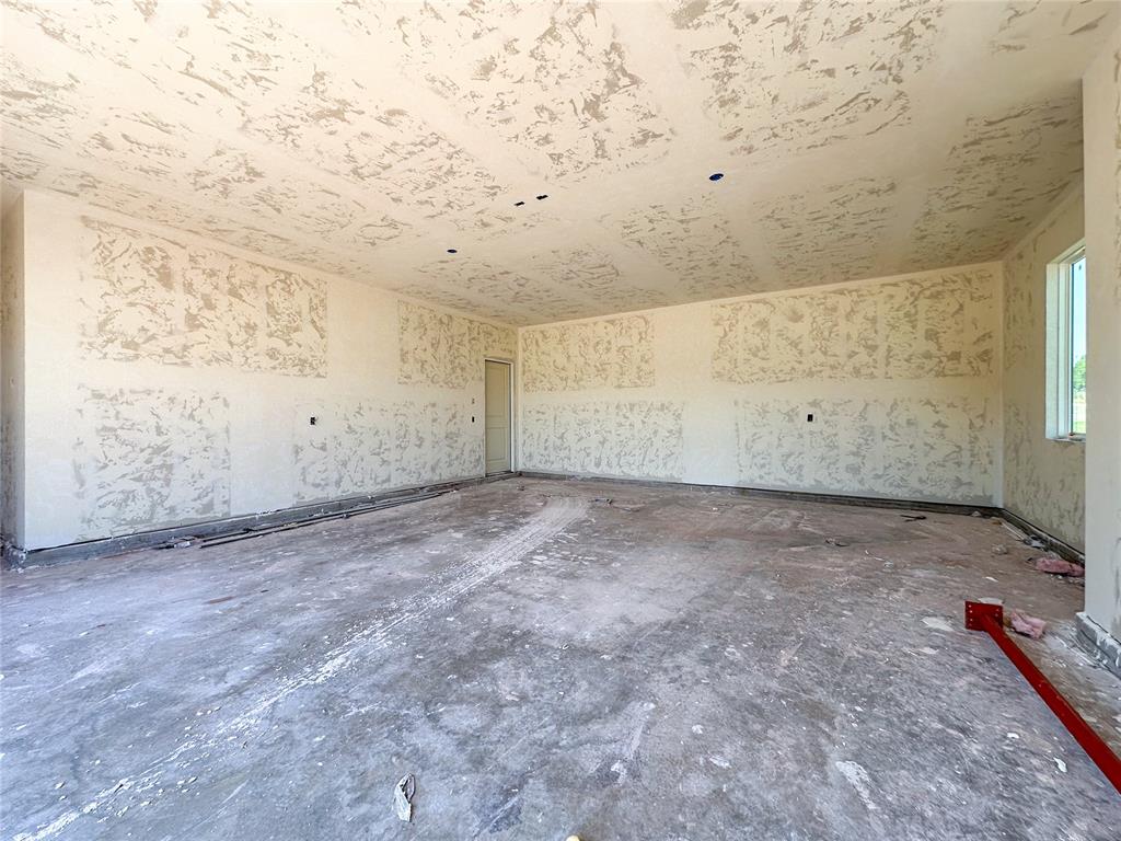 8371 Autumn Blaze Drive Property Photo 13