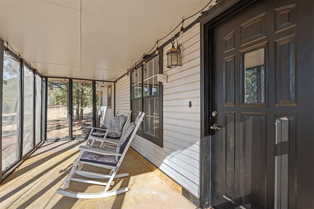 21201 Montgomery Drive Property Photo 4
