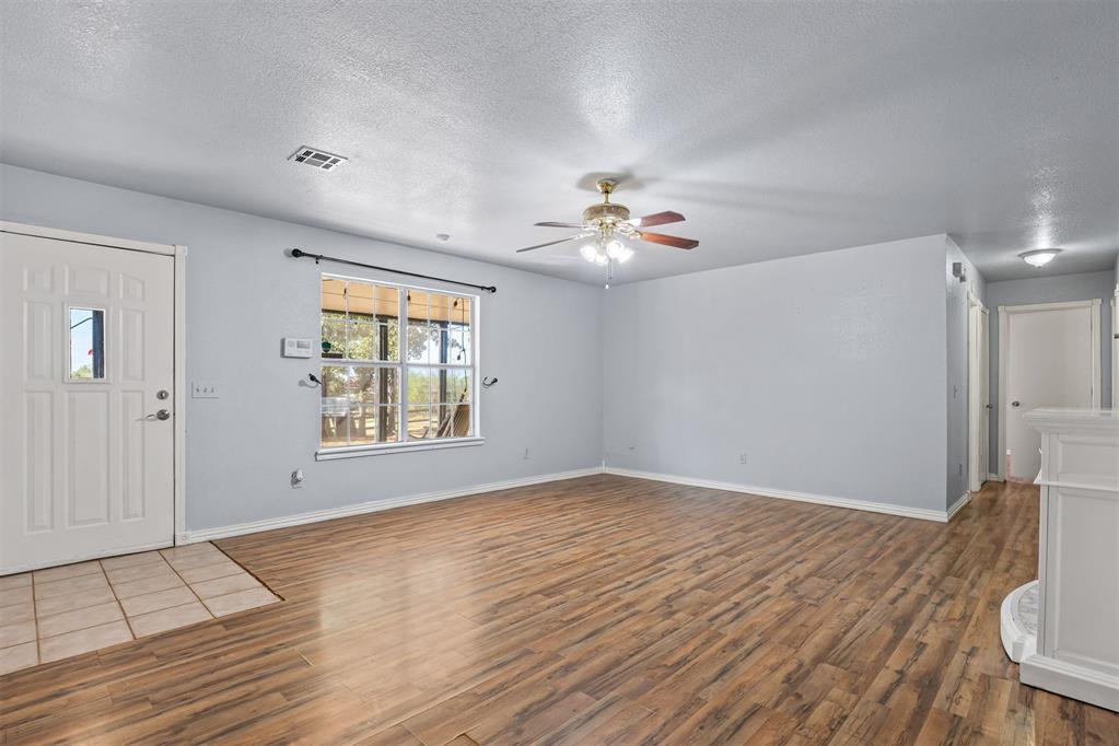 21201 Montgomery Drive Property Photo 7