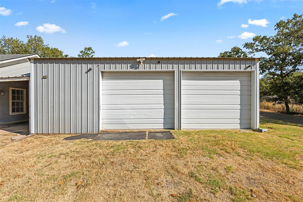 21201 Montgomery Drive Property Photo 22