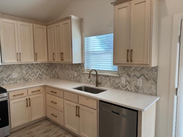 3728 Alta Vista Drive Property Photo 7