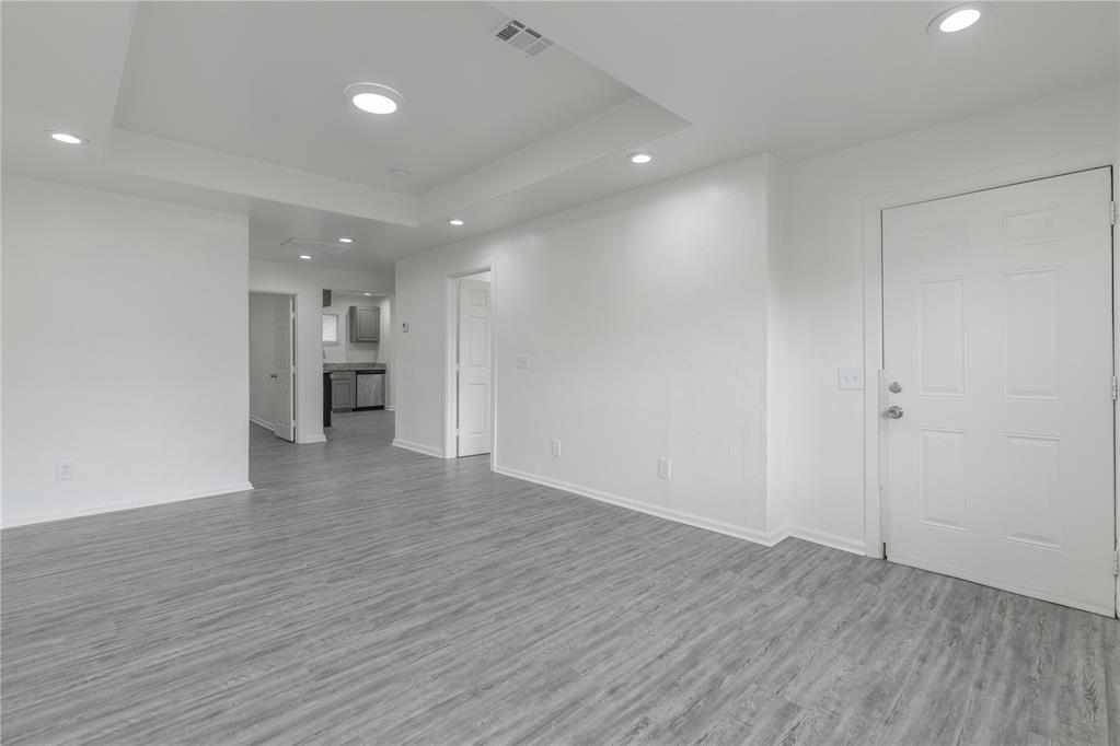 329 Se 46th Street Property Photo 4
