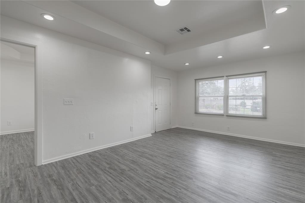 329 Se 46th Street Property Photo 5