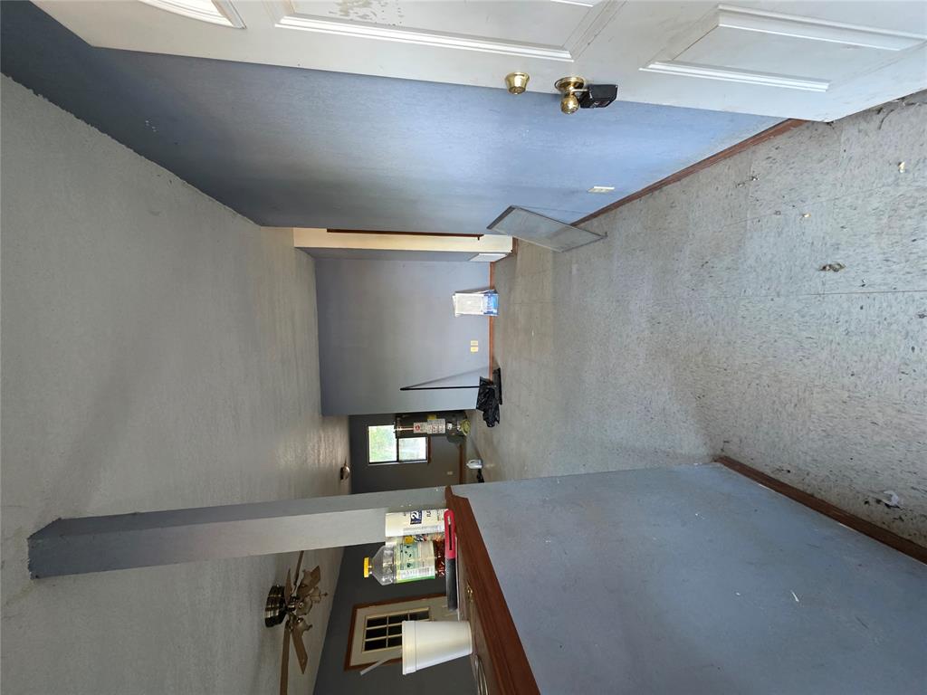 304 Hal Drive Property Photo 2