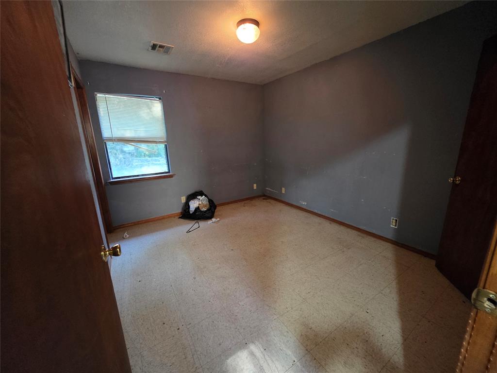 304 Hal Drive Property Photo 13