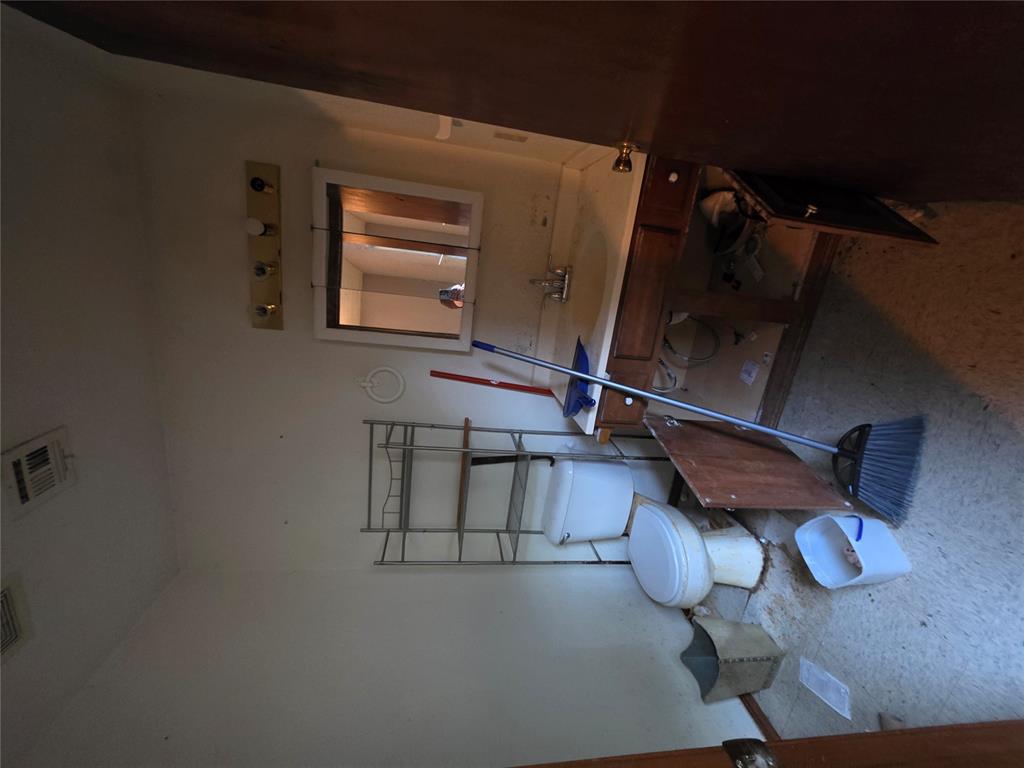 304 Hal Drive Property Photo 15