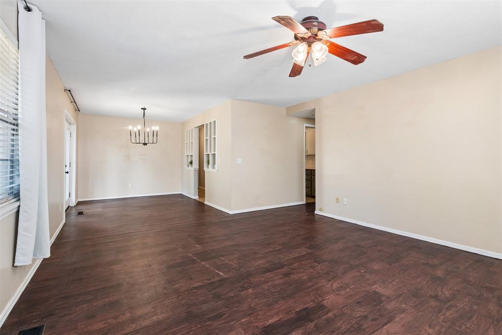 8308 Nw 39th Street Property Photo 4