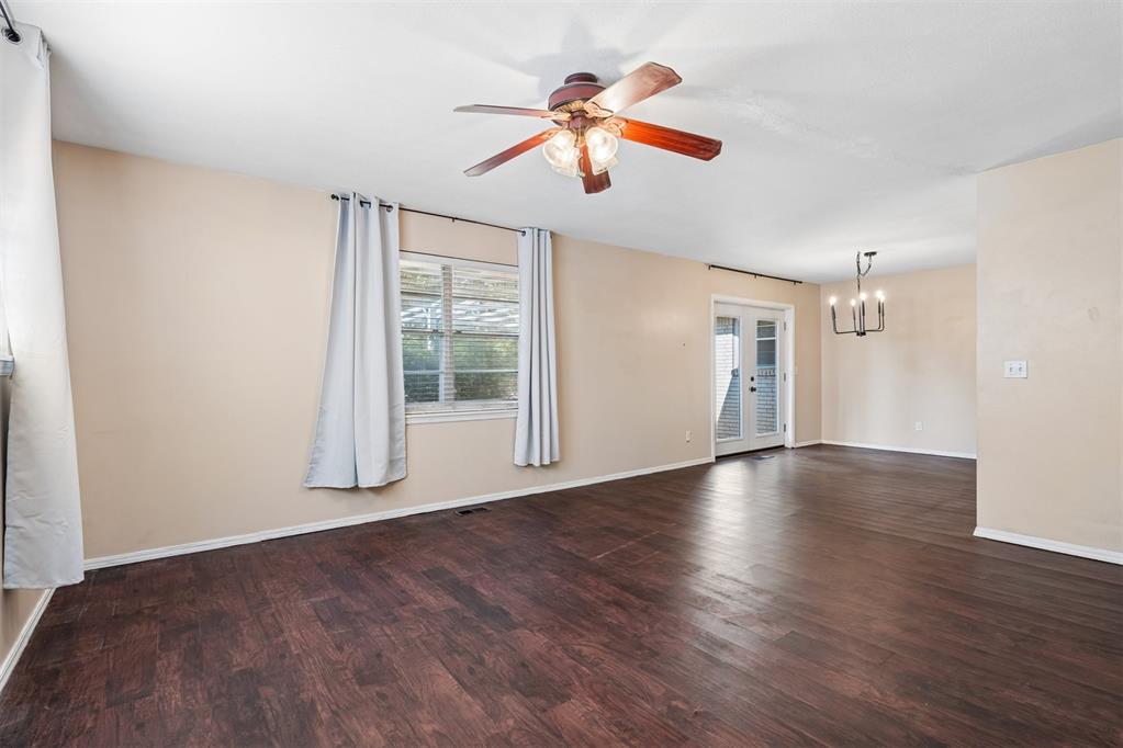 8308 Nw 39th Street Property Photo 5