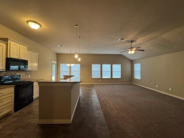 2124 Sw 140th Street Property Photo 6