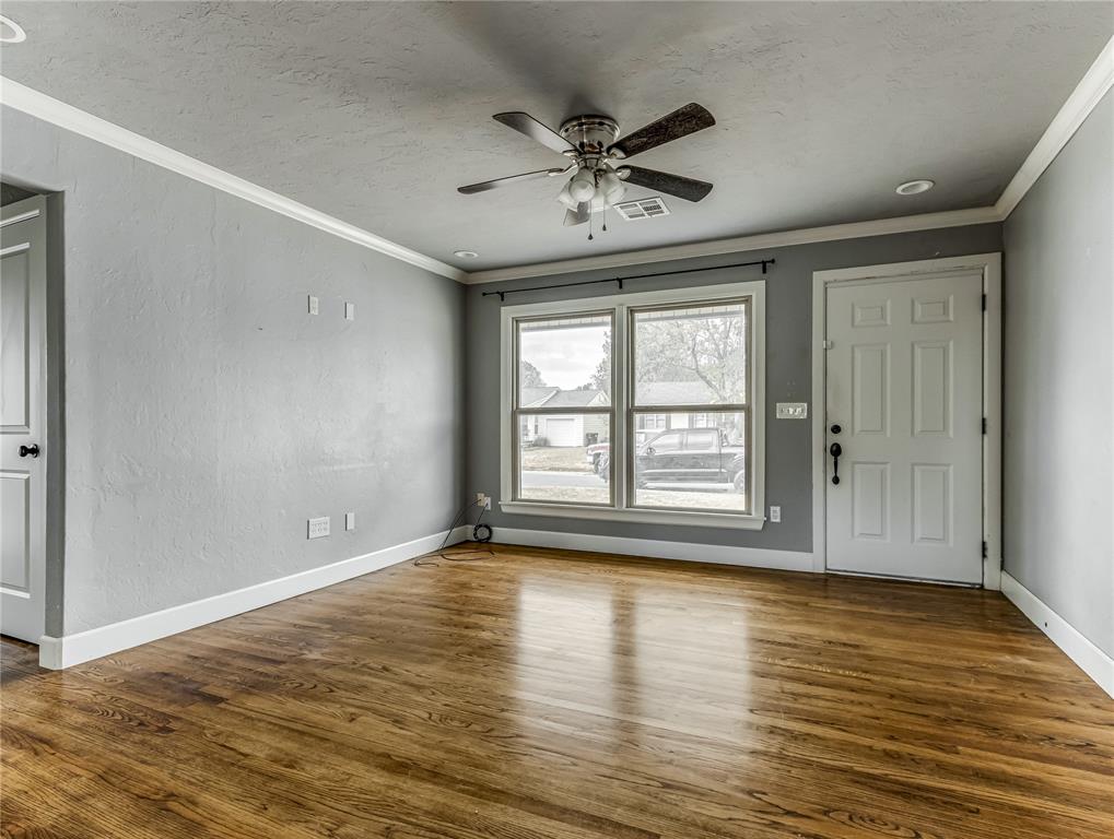 1417 Laverne Avenue Property Photo 3