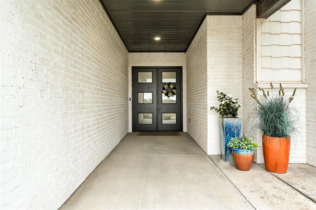 6217 Nw 153rd Street Property Photo 4