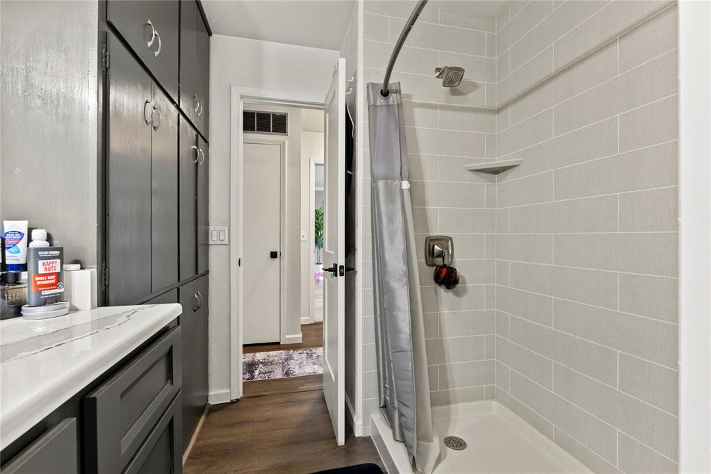 308 Williams Street Property Photo 21