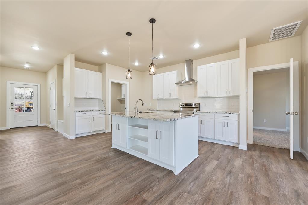 3483 Elizabeth Street Property Photo 5
