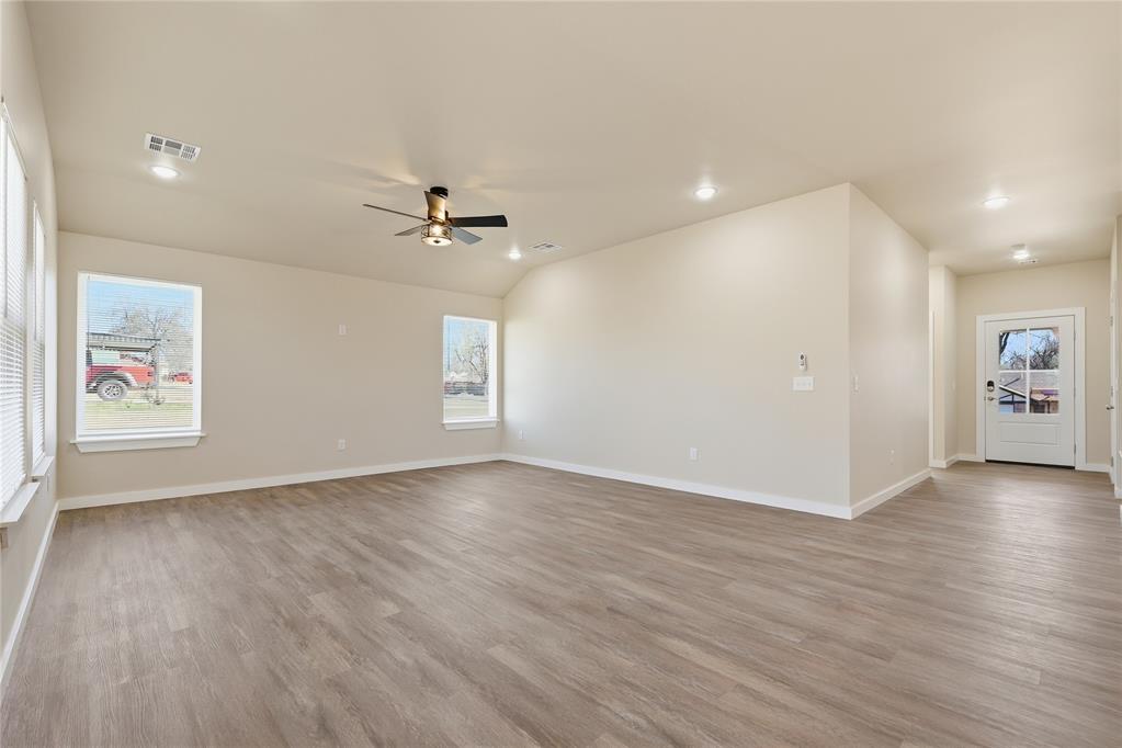 3483 Elizabeth Street Property Photo 14
