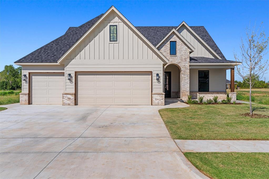 2913 River Birch Lane Property Photo 1