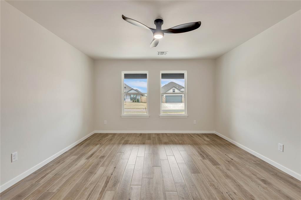 502 Grand Sycamore Drive Property Photo 13