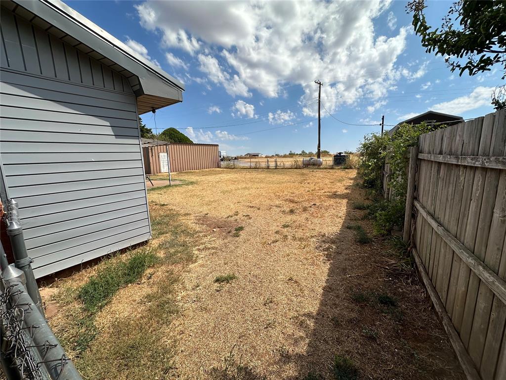 123 N Main Street Property Photo 24