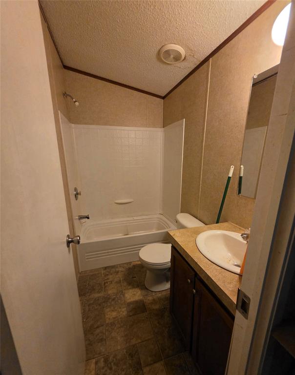 9502 N Oaknoll Avenue Property Photo 10