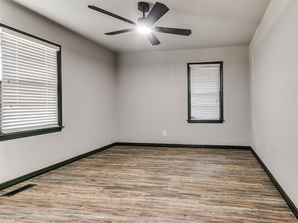 1516 Sw 43rd Street Property Photo 3