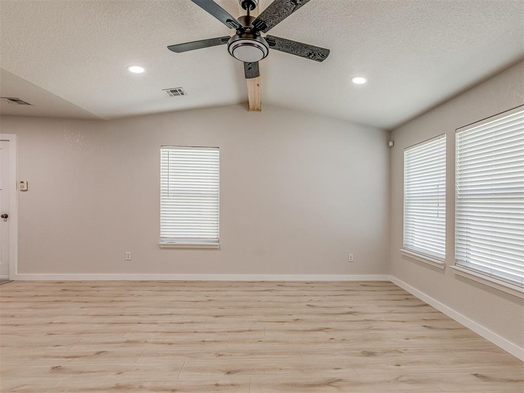15401 Lilly Garden Lane Property Photo 7